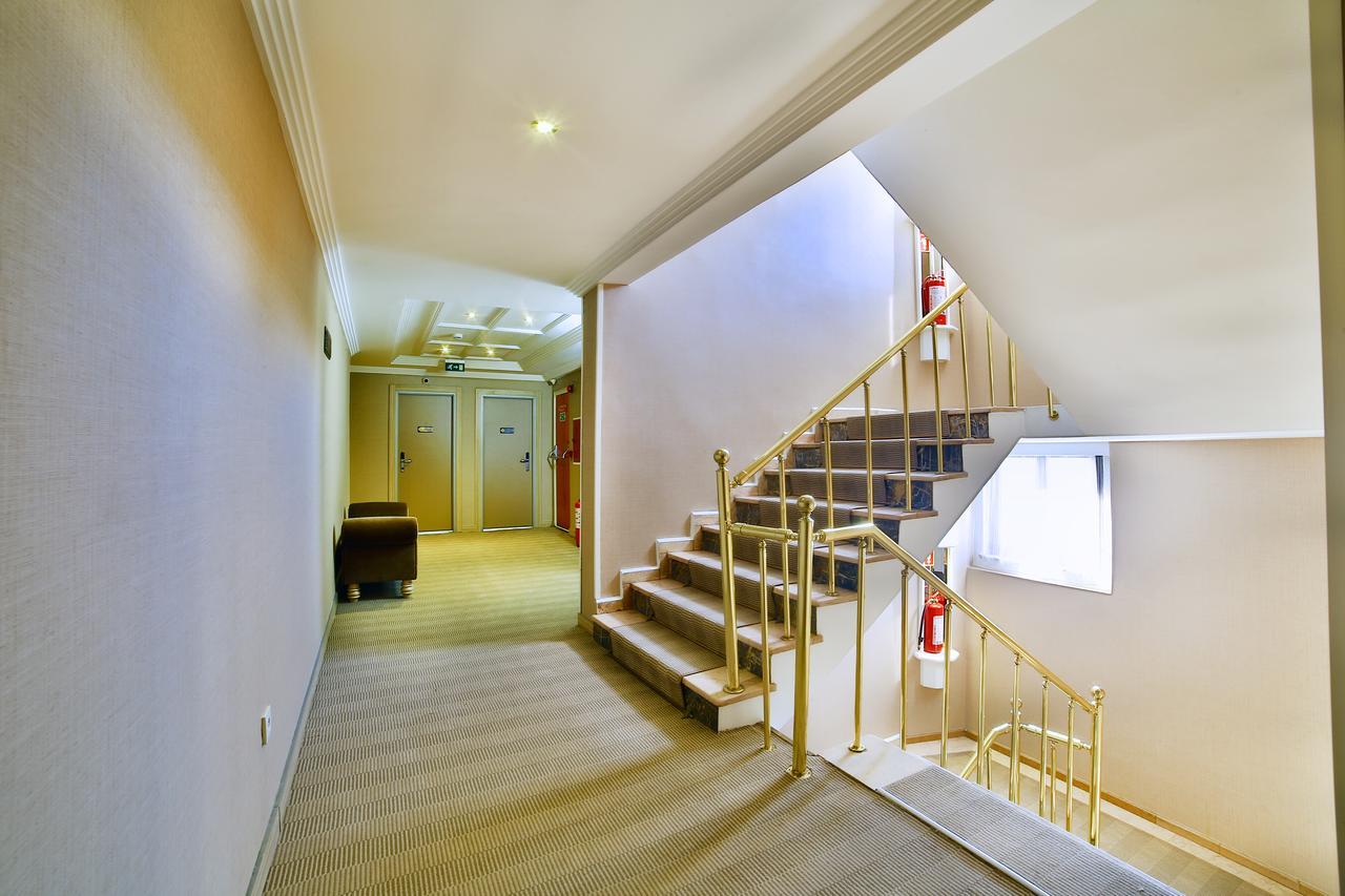Hotel Grand Emin Istanboel Buitenkant foto
